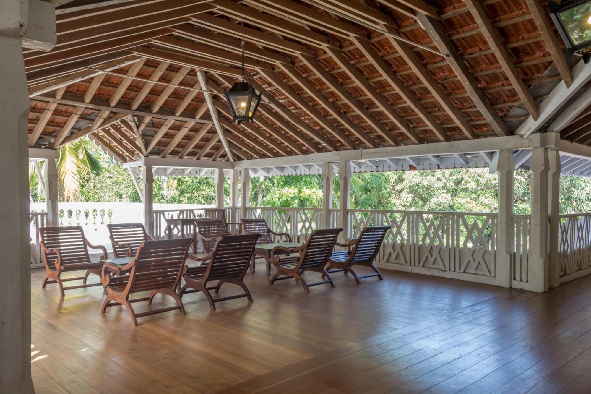The Sanctuary At Tissawewa Hotel Анурадхапура Екстериор снимка